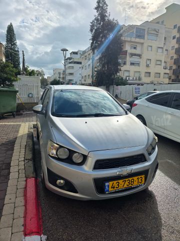 שברולט סוניק