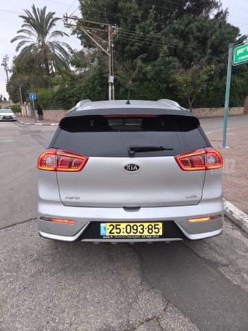 קיה נירו