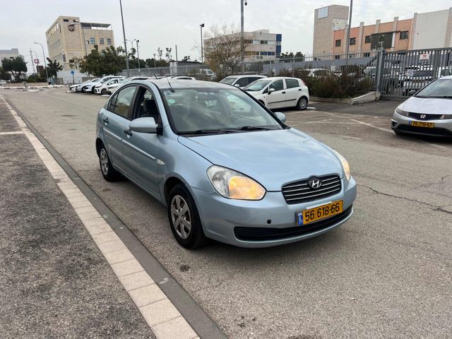 יונדאי אקסנט i25