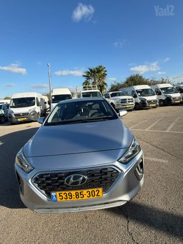 יונדאי איוניק