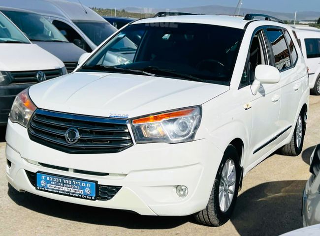 רודיוס DLX אוט׳ מיניוואן / MPV 2.0 (155 כ״ס)