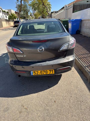 מאזדה 3
