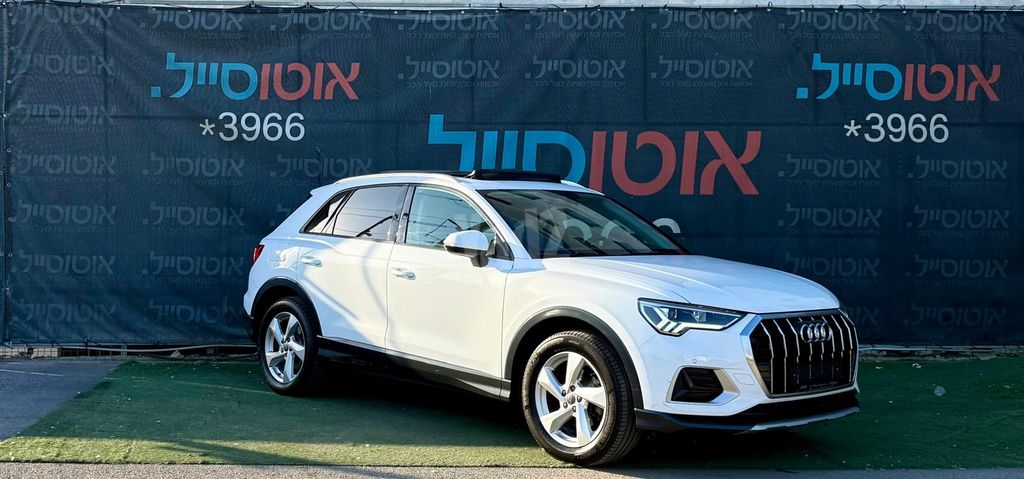 מודעת רכב אאודי Q3 1