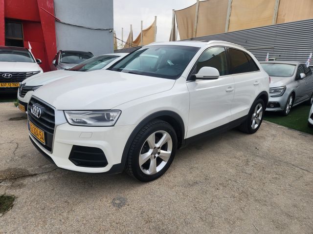 אאודי Q3
