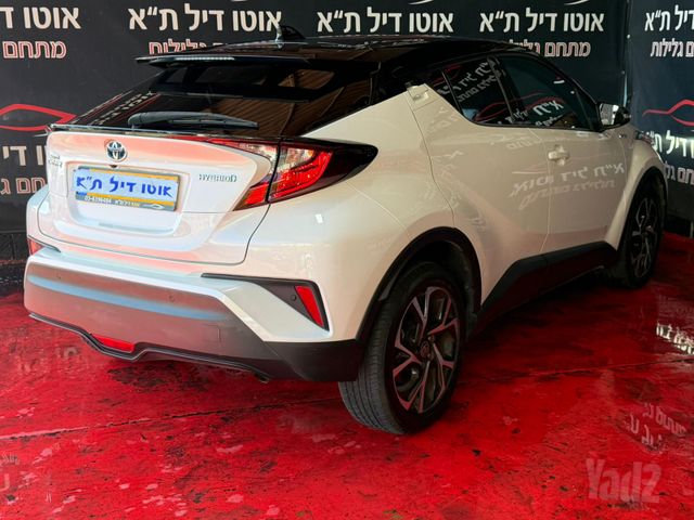 טויוטה C-HR