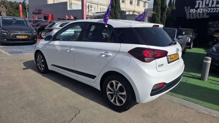 יונדאי i20