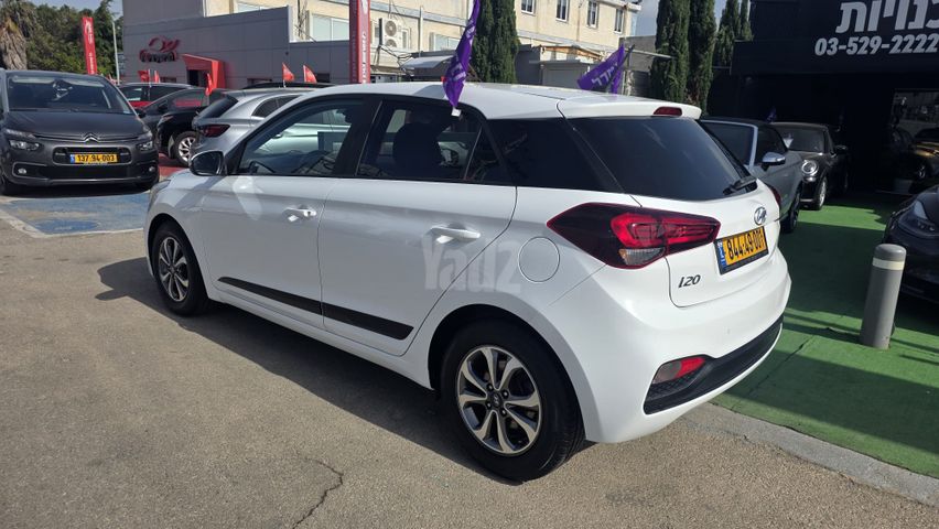יונדאי i20