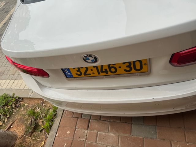 מודעת רכב ב מ וו סדרה 3
