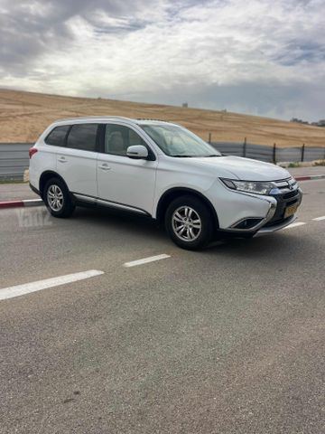 מיצובישי אאוטלנדר