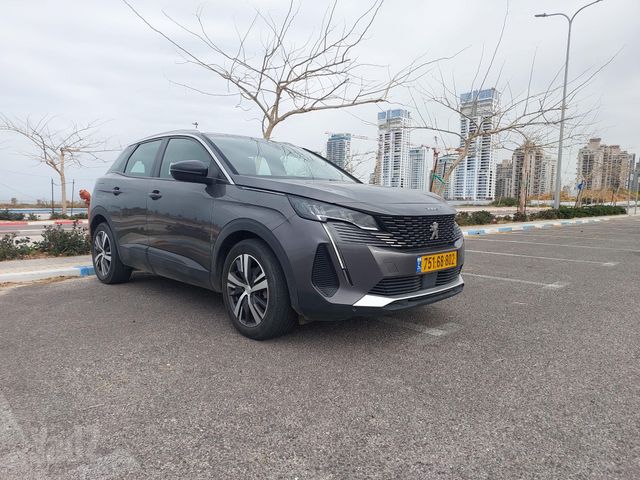 פיג'ו 3008
