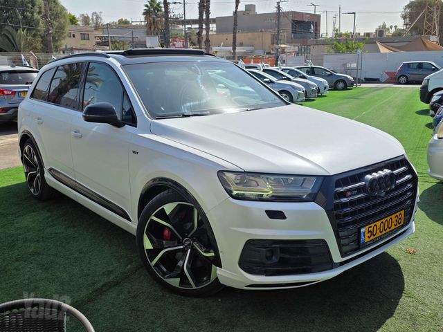 מודעת רכב אאודי SQ7