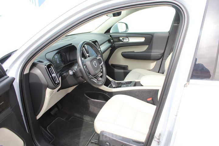 וולוו XC40