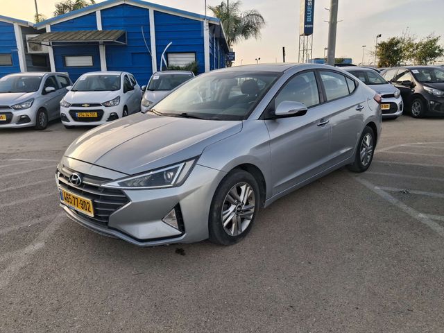 יונדאי אלנטרה