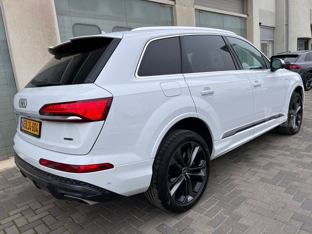 אאודי Q7