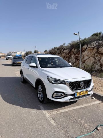 מודעת רכב אם ג'י EHS PHEV