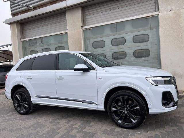 אאודי Q7