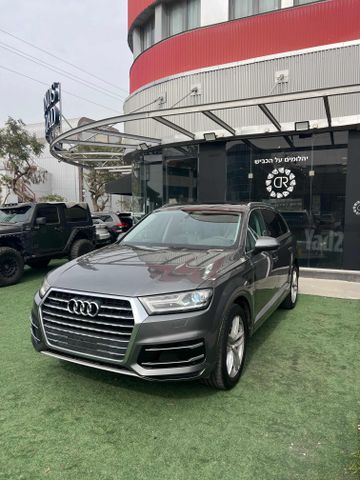 אאודי Q7