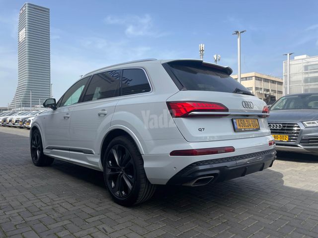 אאודי Q7