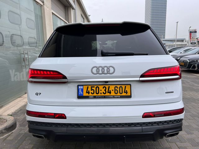 אאודי Q7