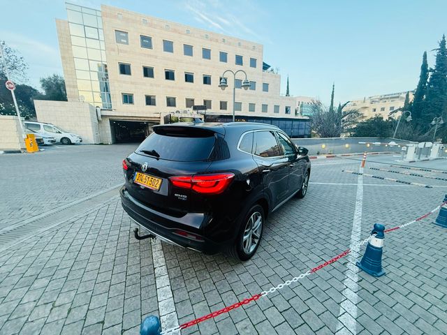 אם ג'י EHS PHEV