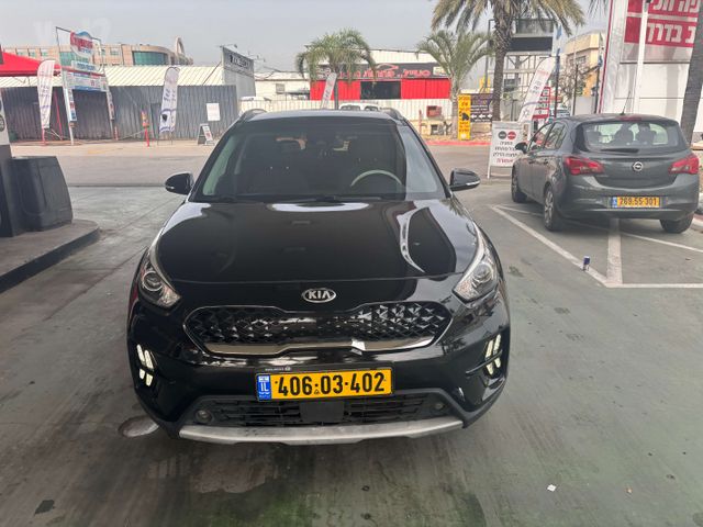 קיה נירו