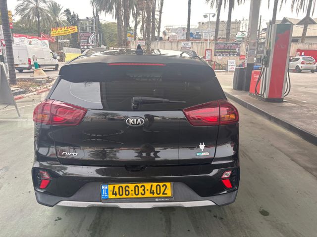 קיה נירו