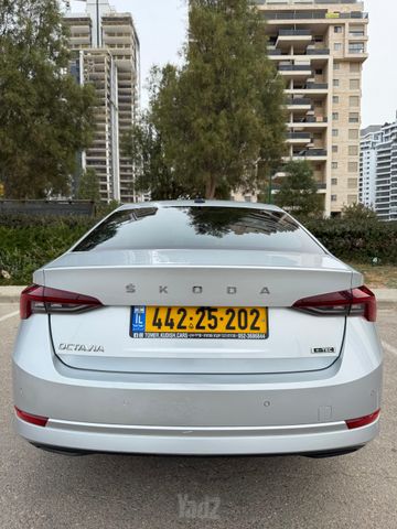 סקודה אוקטביה