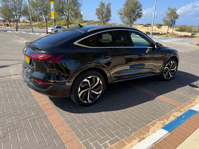 אאודי Q8 e-tron