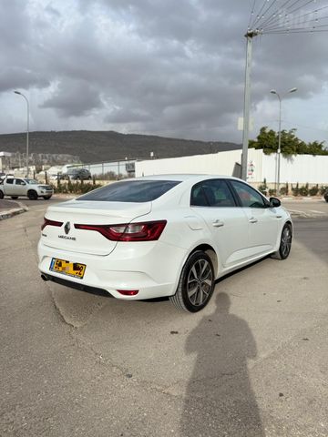 רנו מגאן