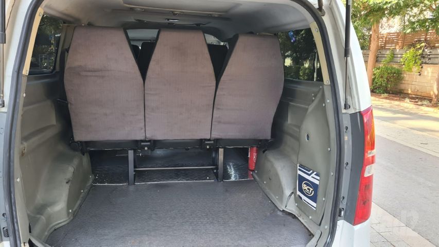 יונדאי H-1 / i800