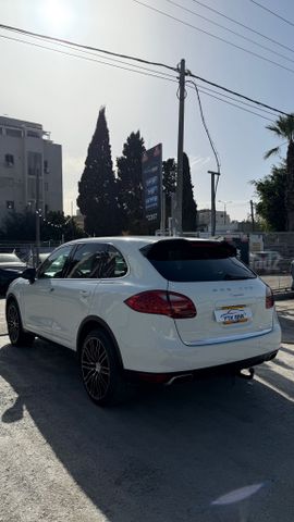פורשה קאיין