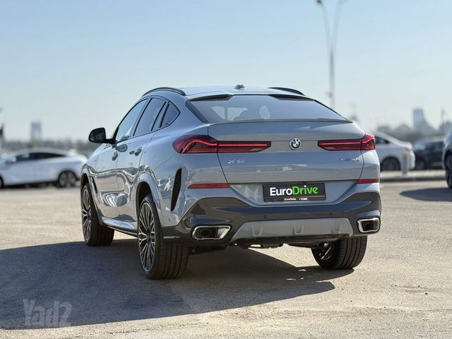 ב מ וו X6