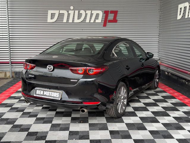 מאזדה 3