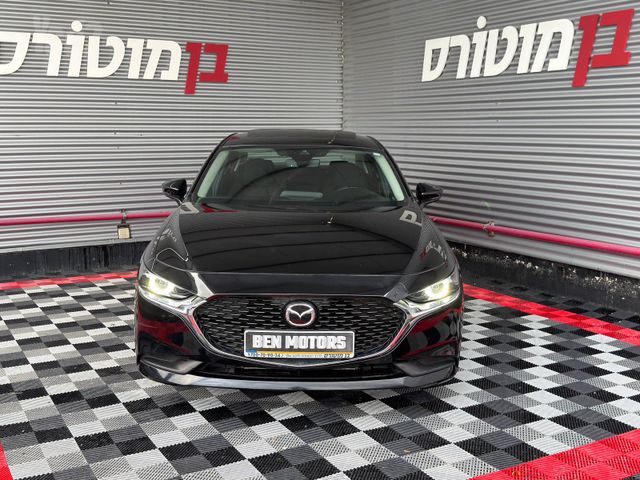 מאזדה 3