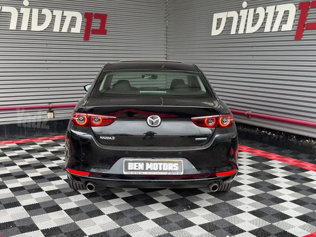 מאזדה 3