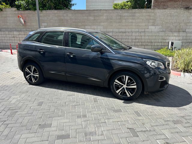 פיג'ו 3008