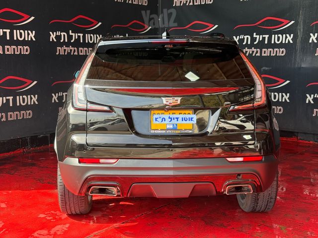 קאדילק XT4