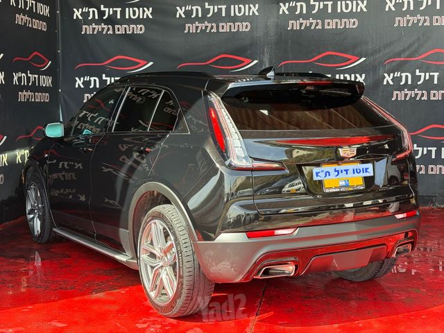 קאדילק XT4