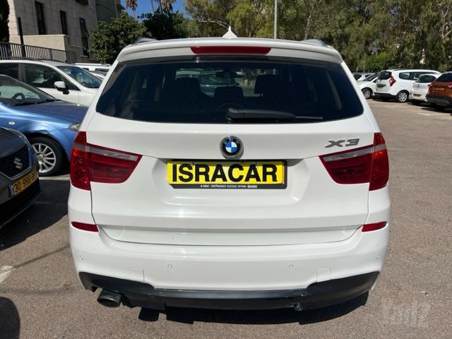 ב מ וו X3