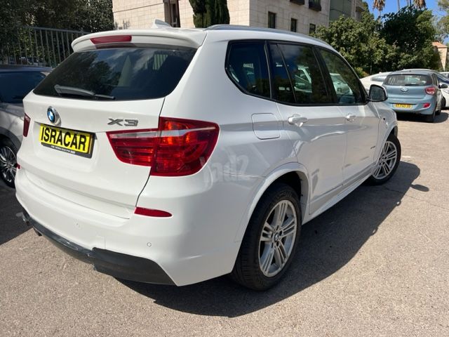 ב מ וו X3