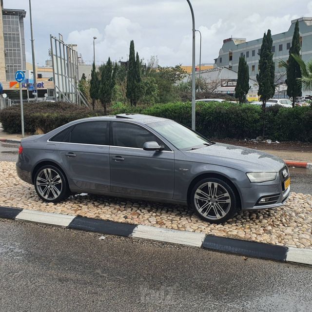 מודעת רכב אאודי A4