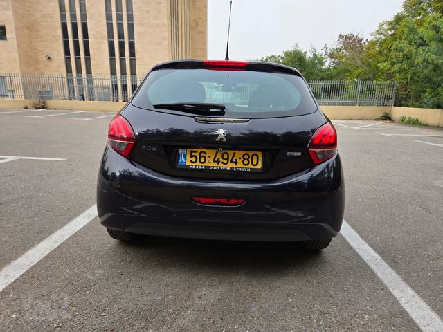פיג'ו 208