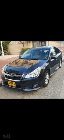 סובארו B4/לגאסי