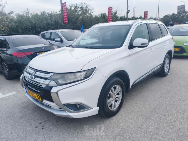 מיצובישי אאוטלנדר