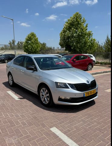 סקודה אוקטביה