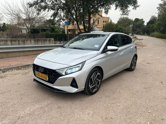 יונדאי i20