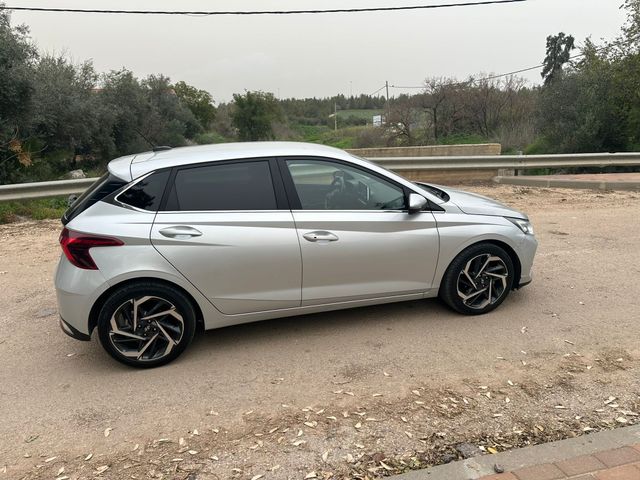 יונדאי i20