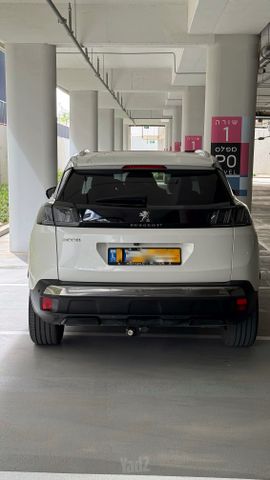 פיג'ו 3008