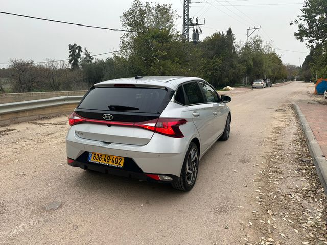 יונדאי i20
