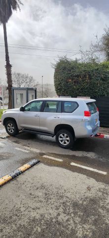 טויוטה לנד קרוזר